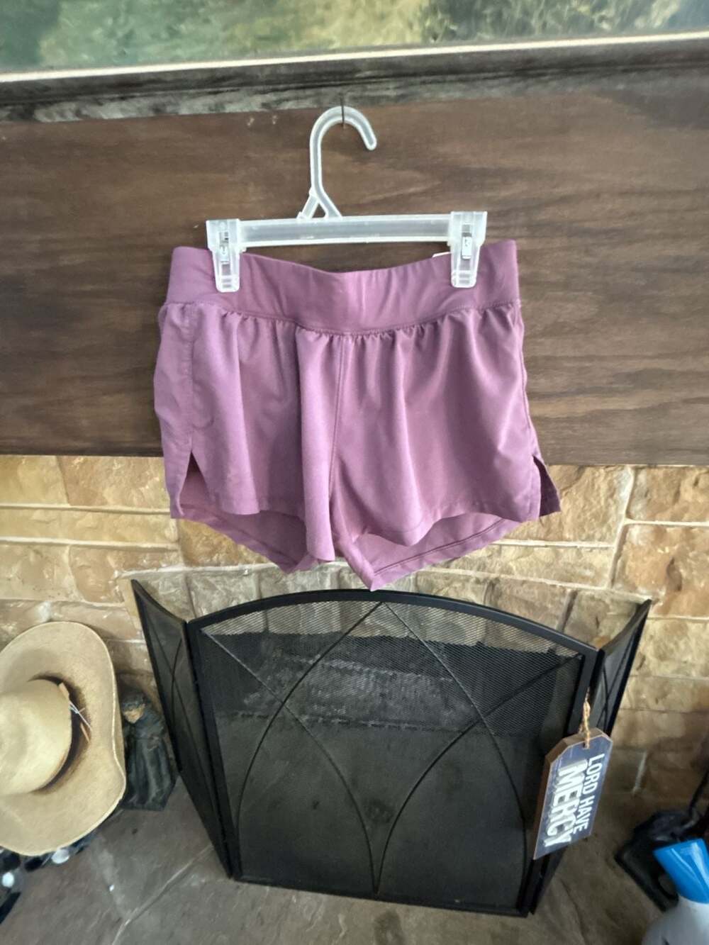 Under Armour HeatGear Women's Athletic Running Shorts, Mauve, Size Small